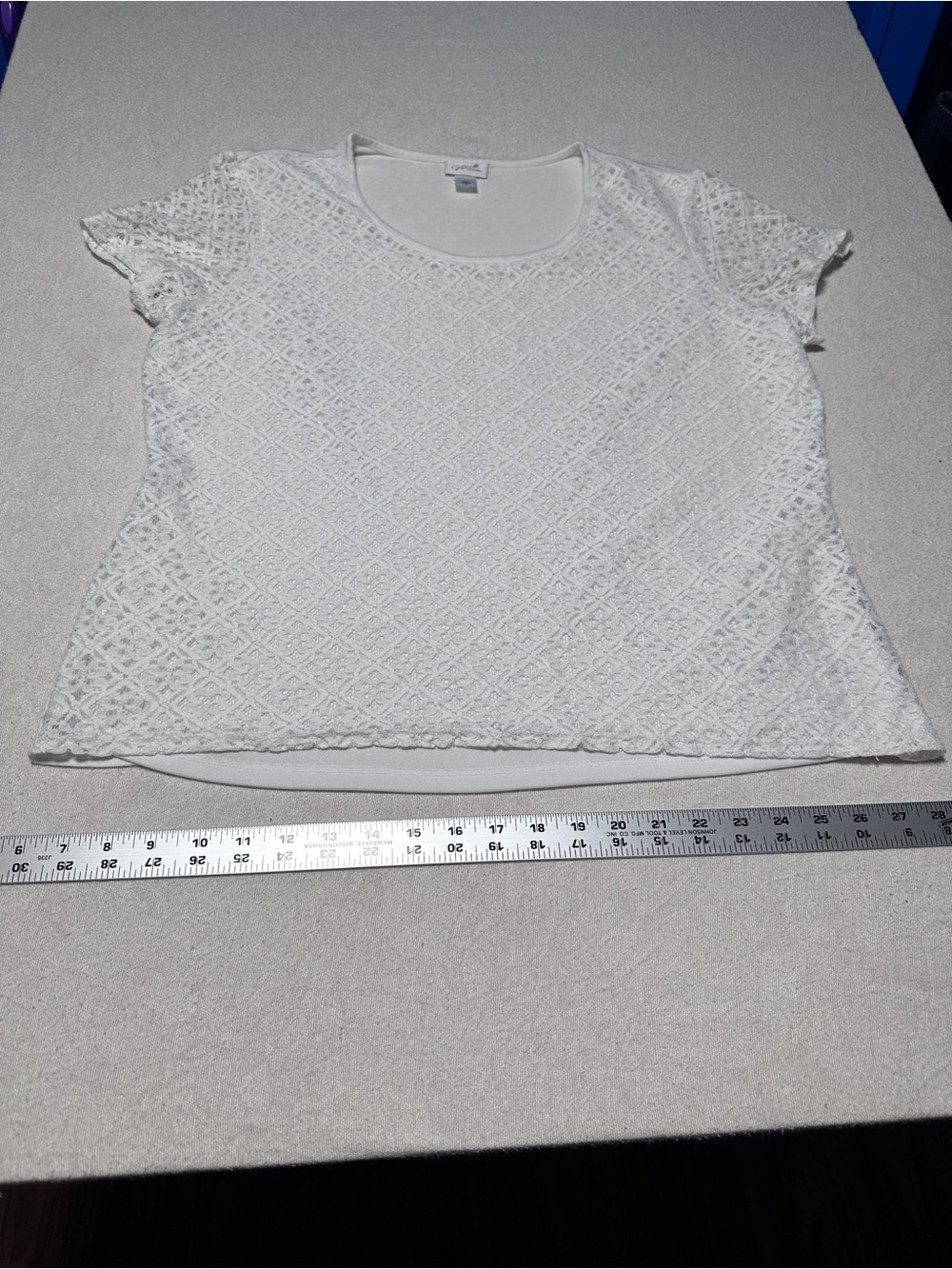 Jaclyn Smith White Lace Short Sleeve Tee